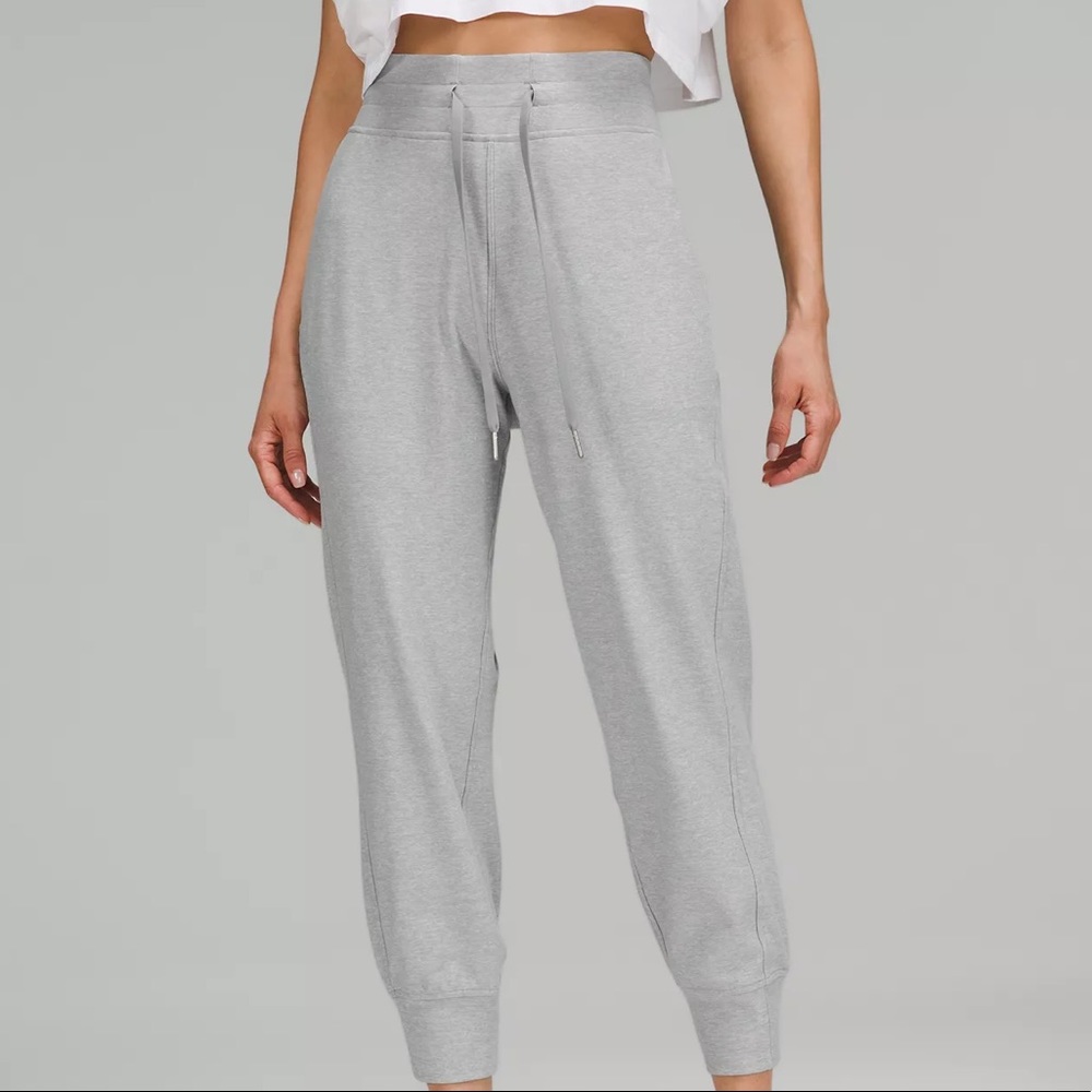 Lululemon jogger - heather grey (little darker than photo) size 4 (fit like a 2)